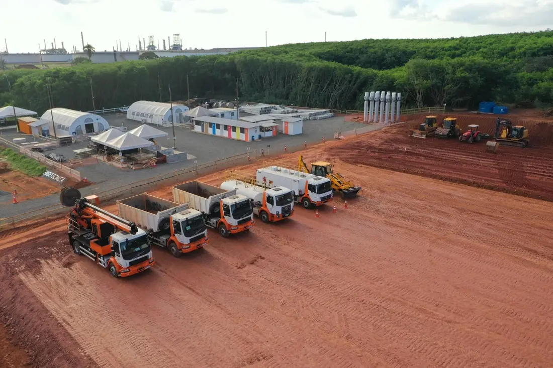 Own fleet on site