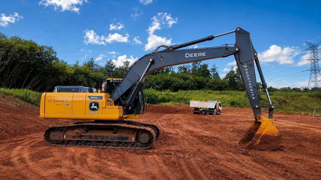 Escavadeira hidráulica John Deere